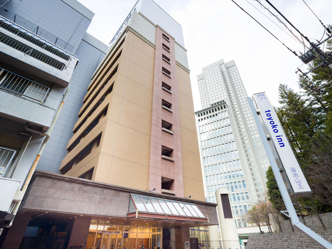 Exterior 15