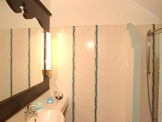 Bathroom 3, Village Pierre & Vacances Sainte Anne, Sainte-Anne