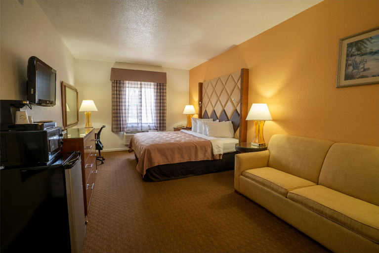 Bedroom 23