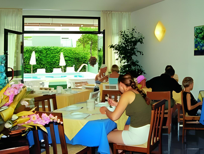 Food & Drinks, Aparthotel Carinzia, Udine
