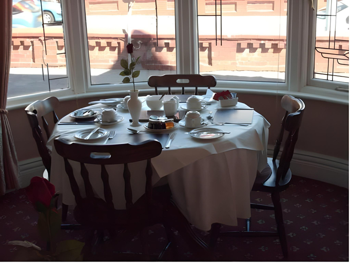 Food & Drinks 5, Collingwood Hotel, Blackpool