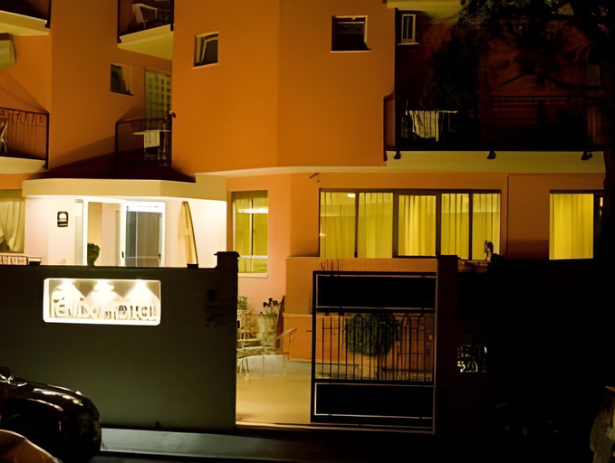 Others 5, Hotel Fenix, Ascoli Piceno