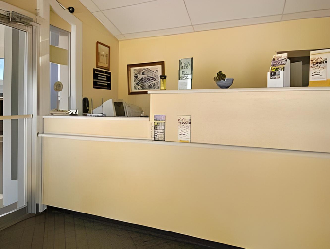 Others 5, Lake View Inn & Suites, Lauderdale