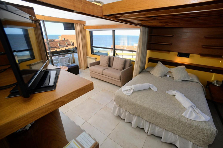 Bedroom 2, Hosteria Tequendama Classic & Resort, Villa Gesell