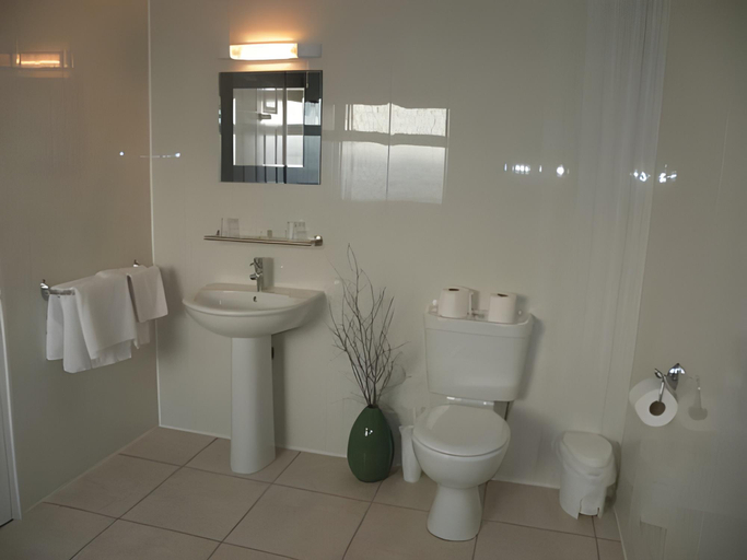 Bathroom 3, Harmony Inn - Glena House