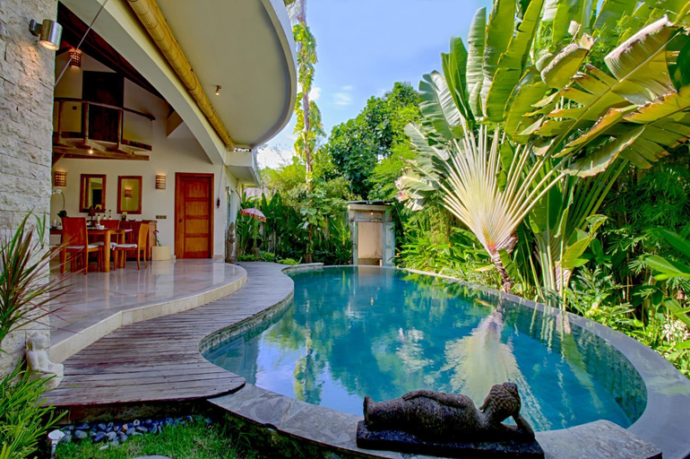 Swimming Pool 21