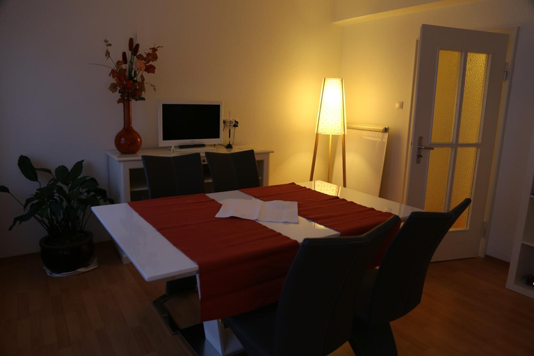 Others 5, Hotel Lohndorf, Bonn