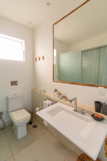 Bathroom 13