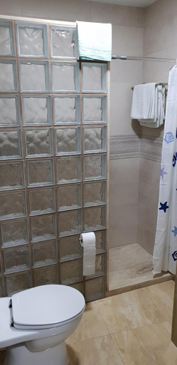 Bathroom 2, Hostal Malaga, Cádiz
