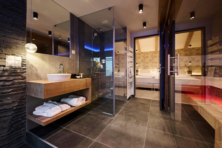 Bathroom 4, Residence Ozon Conference and Wellness Hotel, Gyöngyös