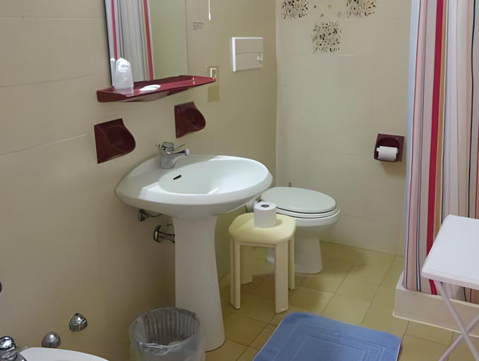 Bathroom 2, Albergo Tecla, Verona