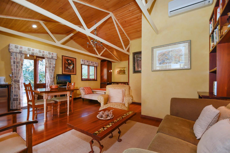 Others 3, Ford House Retreat, Bridgetown-Greenbushes