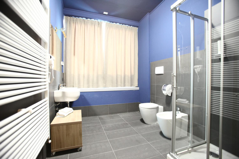 Bathroom 5