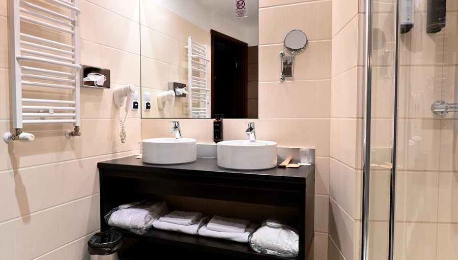 Bathroom 5