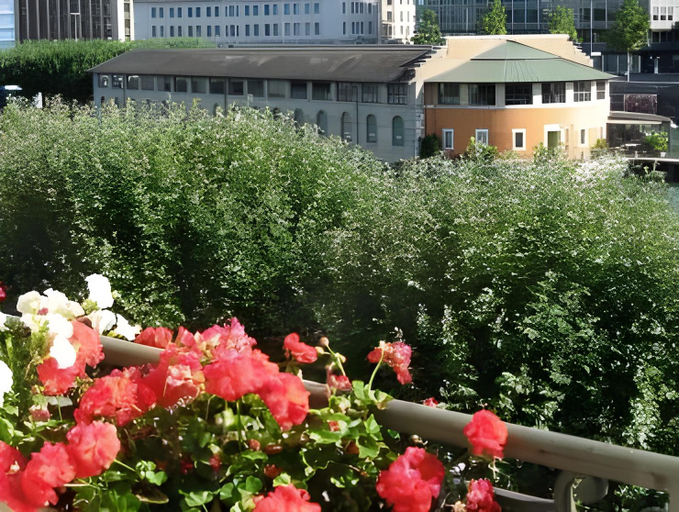 Others 5, Hotel Des Tourelles, Genève