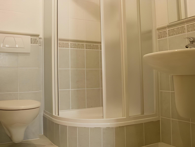 Bathroom 3, Hotel U Zlateho kohouta, Kroměříž