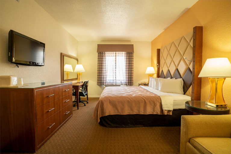 Bedroom 22