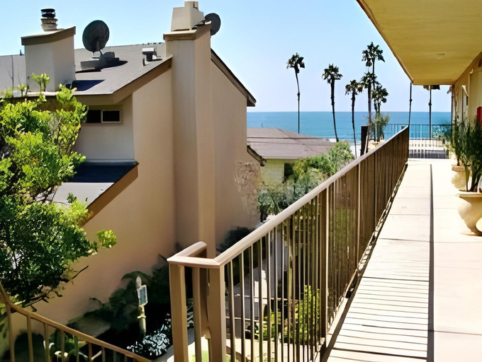 Others 3, Aquamarine Villas, San Diego