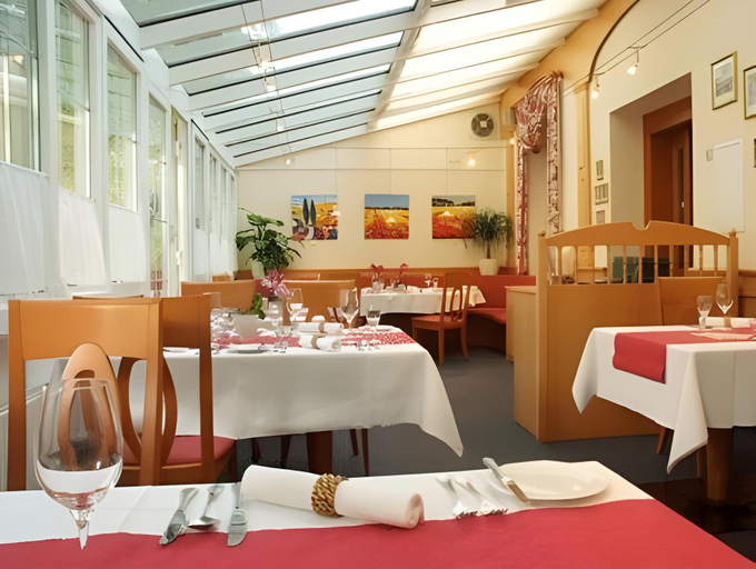 Food & Drinks 4, Self-Check-in Hotel VinoQ Mistelbach, Mistelbach