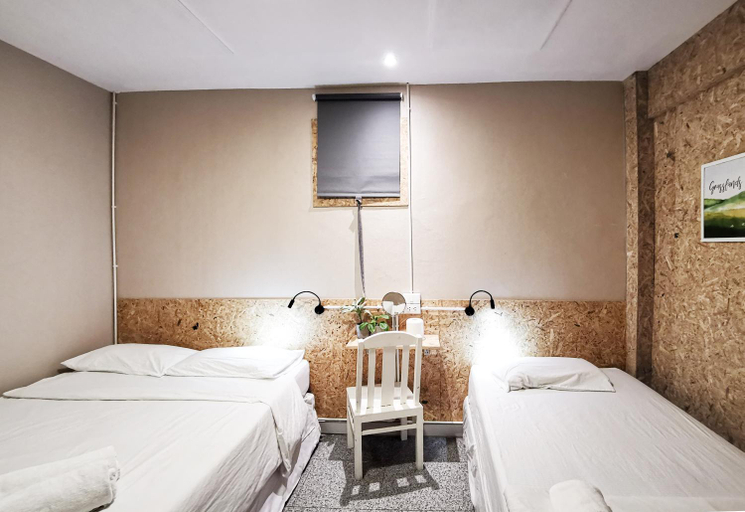 Bedroom 24
