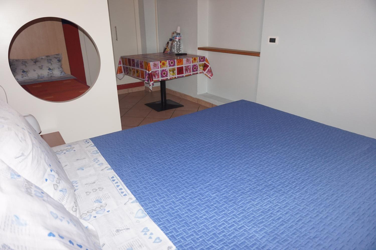 Bedroom 13