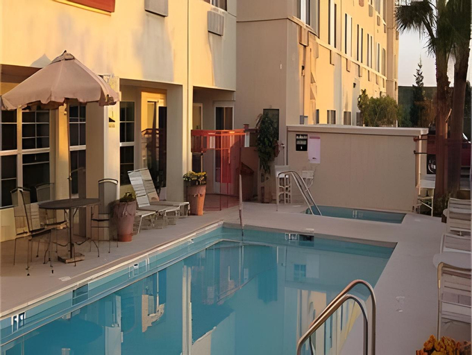 Holiday Inn Express & Suites TRACY, Calaveras