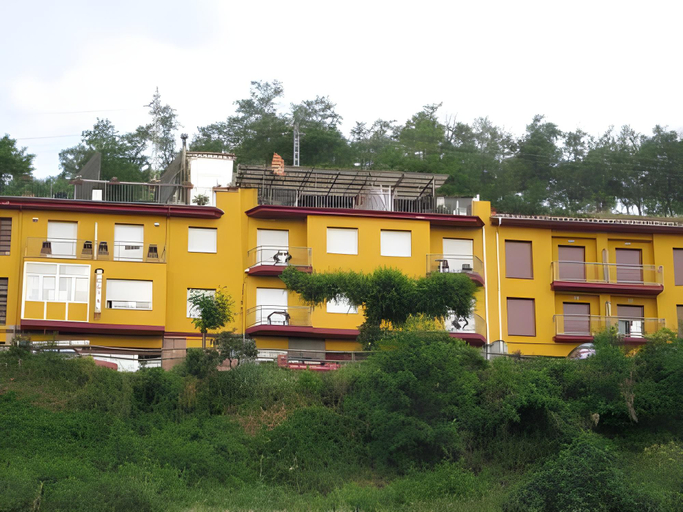Exterior & Views 2, Hostal Sant Bernat, Girona