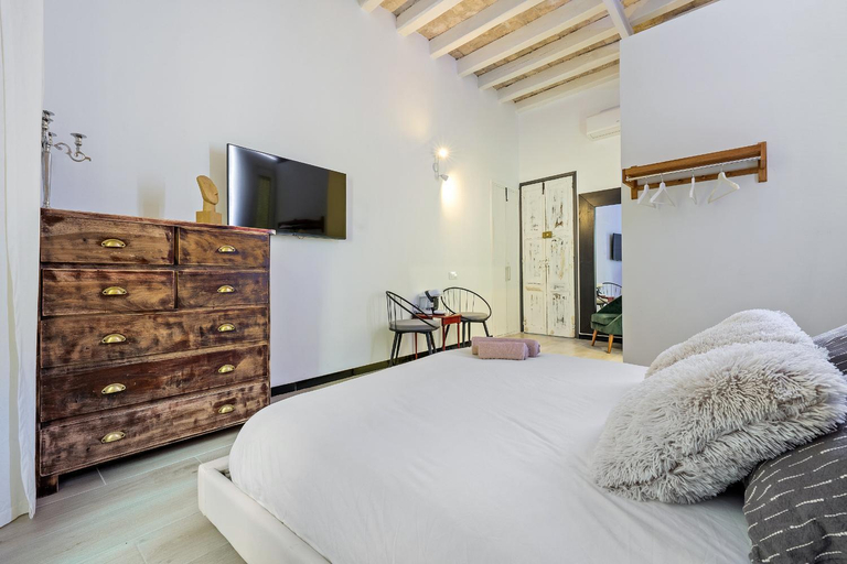 Others 3, Hauzify I Novavila Centre Rooms, Barcelona