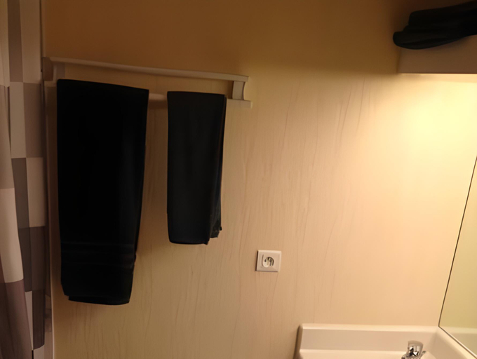 Bathroom 4, HOTEL AIR LANE, Aube