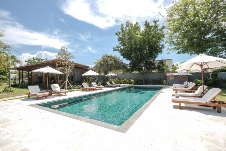 Swimming Pool 11