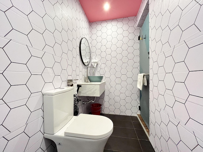 Bathroom 30