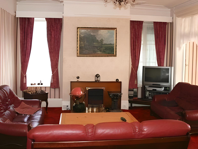 Others 3, Altavia Hotel, Isle of Wight
