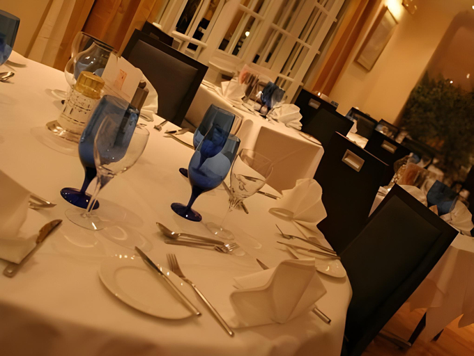 Food & Drinks 4, The Great House, Sonning, Berkshire, Oxfordshire