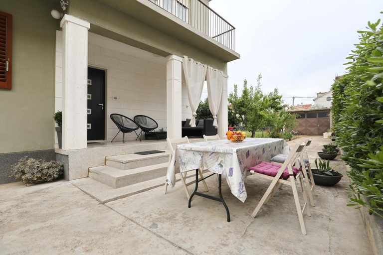 Others 5, Apartment and room Mare, Zadar