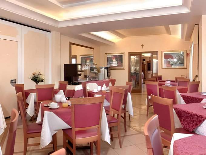 Food & Drinks 4, Hotel Confine, Verona
