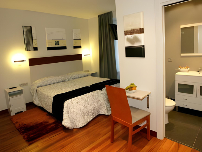 Others 3, Hostal San Sebastian Centro, Guipúzcoa