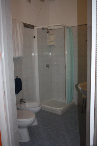 Bathroom 2, Hotel Da Cesare, Verbano-Cusio-Ossola