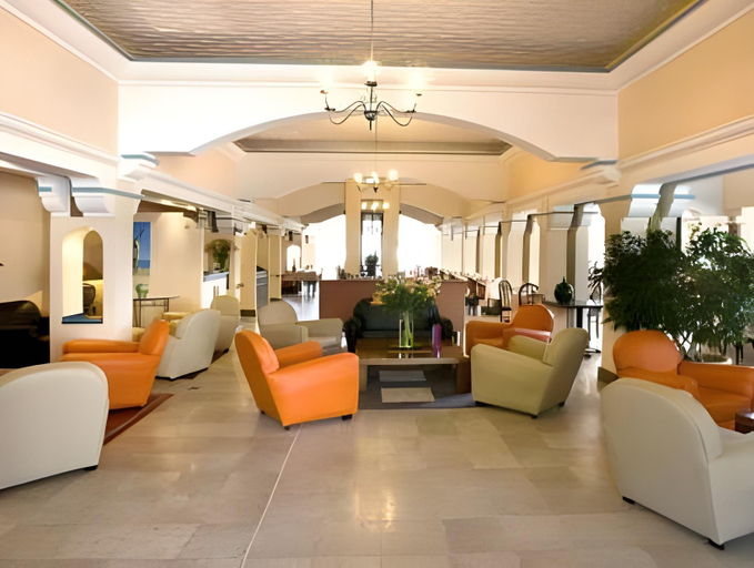 Public Area 4, Grand Hotel Du Lido - sur la plage d'Argeles, Pyrénées-Orientales