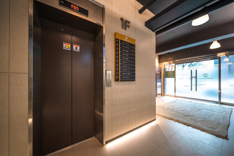 Public Area 2, Bluebird Hotel, Yeonsu