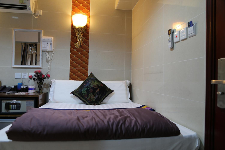 Bedroom 12