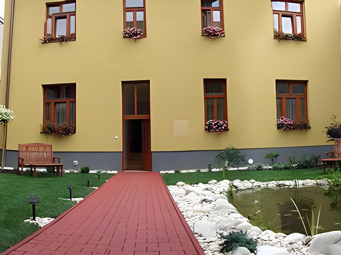 Exterior & Views 1, Penzion Hradbova Old Town Residence & SPA, Košice I
