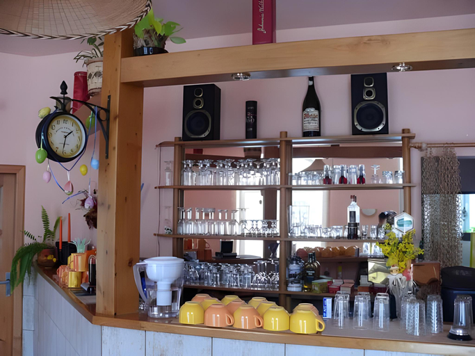 Food & Drinks 2, Hotel Pangea, Jihlava