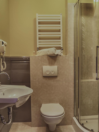 Bathroom 6