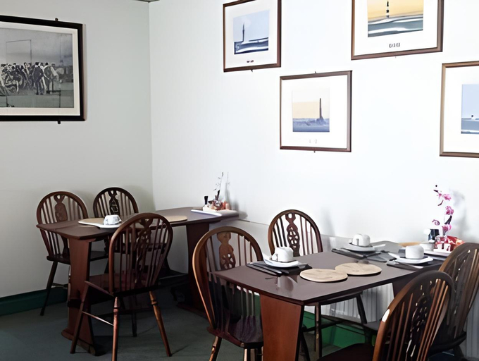 Food & Drinks, Edgcumbe Guest House, Plymouth