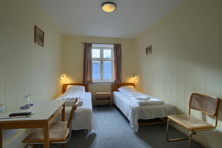 Bedroom 2, Ebsens Hotel, Lolland