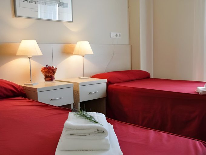 Bedroom 3, Residencia Universitaria Resa Giner de Los Rios, Madrid