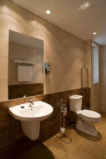 Bathroom 2, Hostal Dona Blanca, Guadalajara