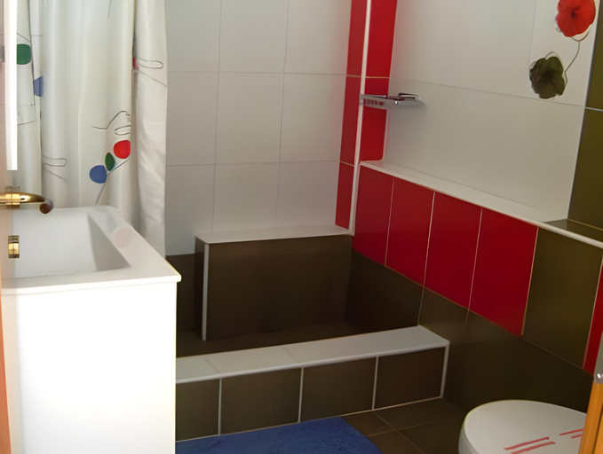 Bathroom 5, Amari Hotel, Central Macedonia