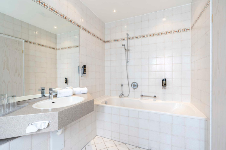 Bathroom 3, Hotel Alter Wirt, Miesbach
