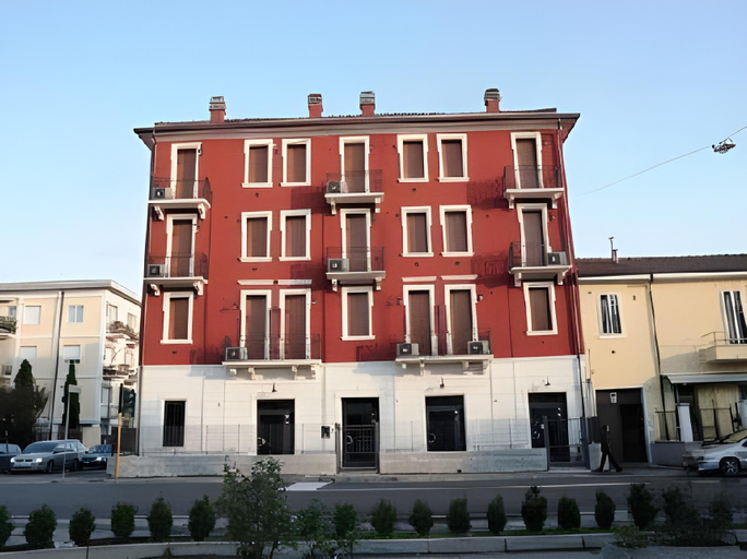 Exterior & Views 1, Verona Class ApartHotel "Residenze del Cuore", Verona